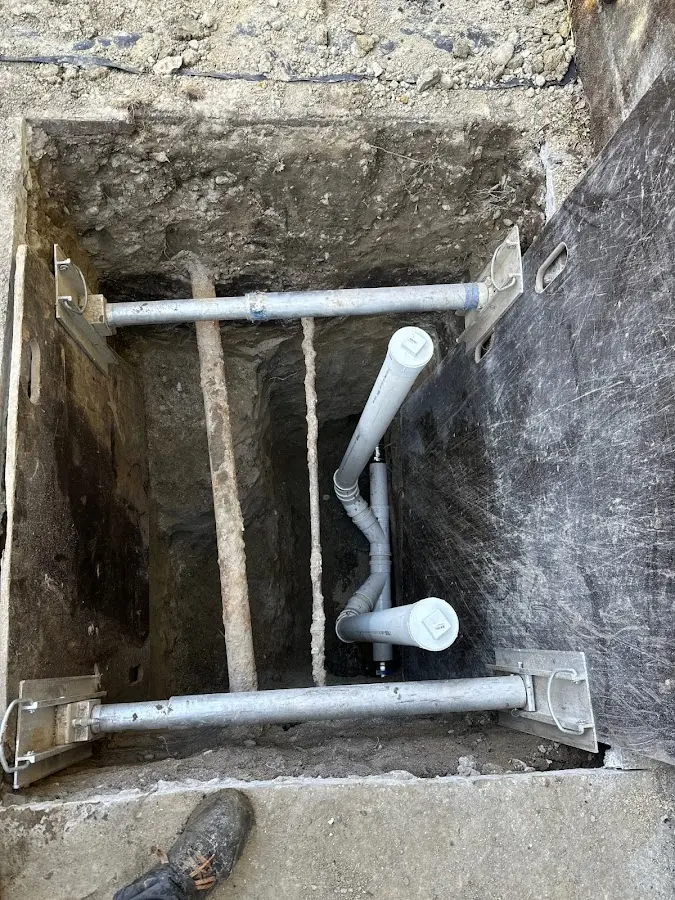 Experienced plumber completing Gas Line Repair work in Little Canada